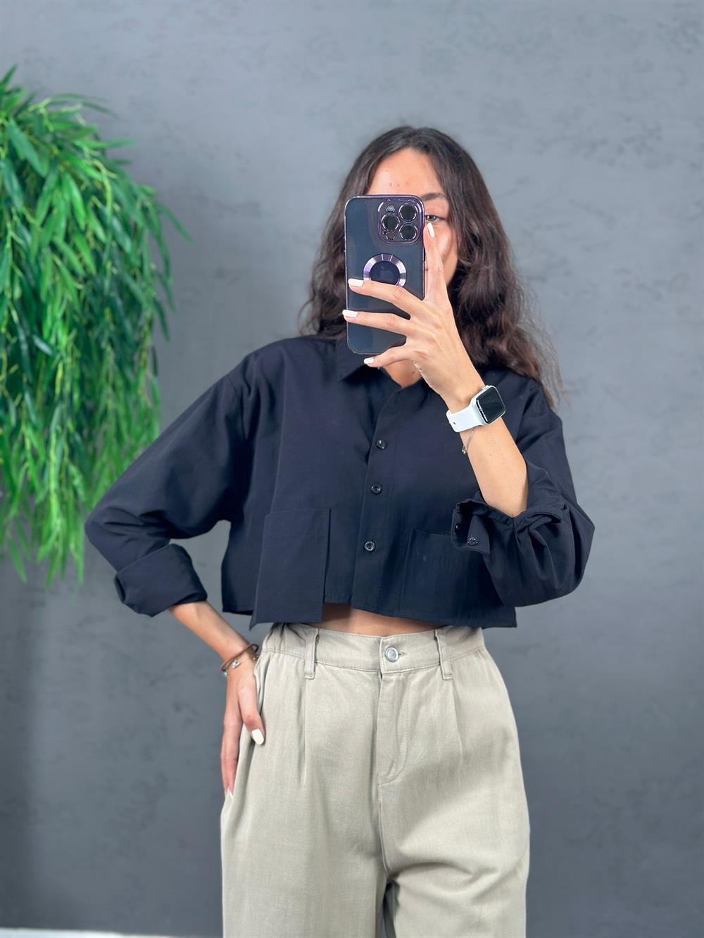 SİYAH KISA CEP DETAY GÖMLEK