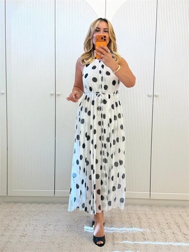 9431 Beyaz Halter Yaka Piliseli Şifon Elbise