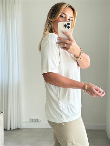 6147 Orj Marka V Yaka Beyaz Tişört