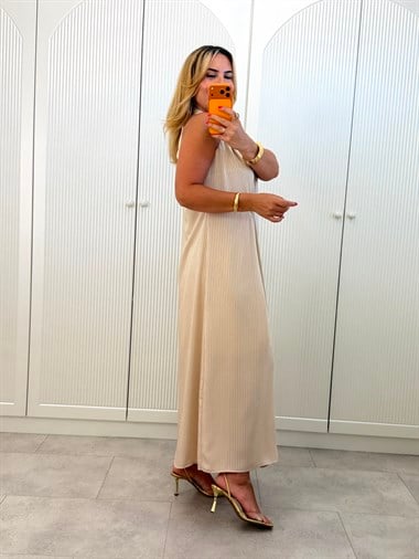 9528 Bej Gold Düğme Aksesuar Premium Elbise