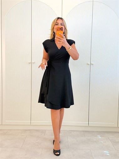 9517 Siyah Vatkalı Kruvaze Elbise