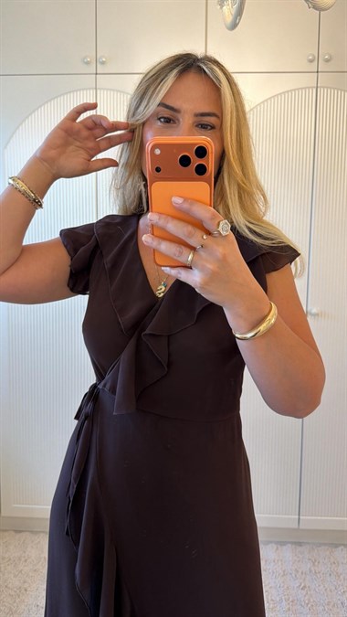 9418 Kahve Premium Kruvaze Volanlı Sifon Elbise