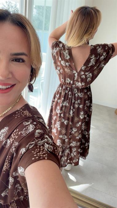 8921 Kahve Gül Desen v Yaka Bel Lastikli Elbise