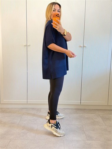 9768 Lacivert Yırtmaçlı Triko