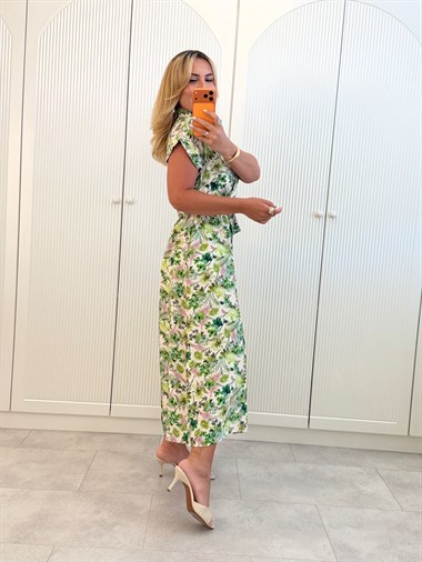 9514 Yeşil Çiçek Bel Lastikli Gömlek Elbise