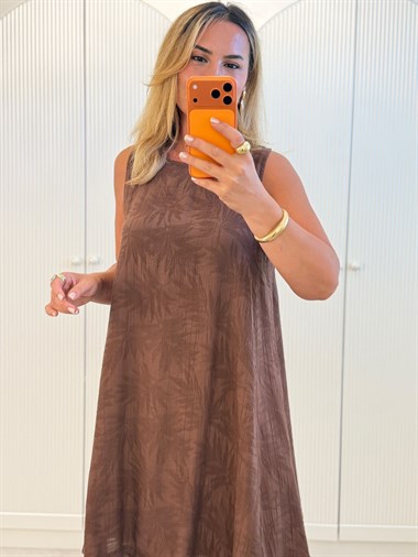 9616 Kahve Kendinden Desenli Premium Elbise