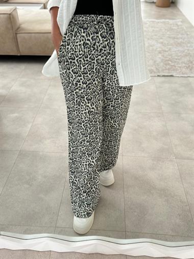 6829 Siyah Ekru Leopar Pantolon