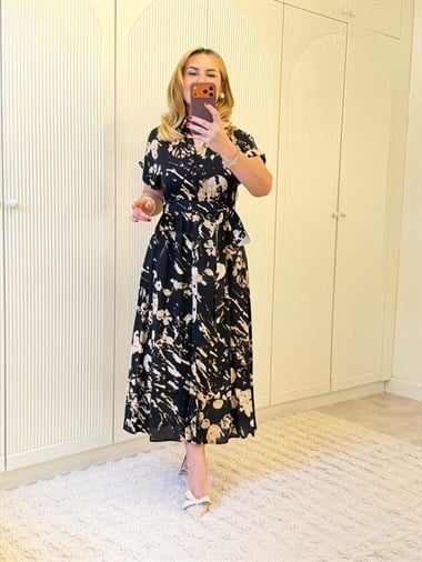 9290 Siyah Gömlek Yaka Kuşaklı Elbise