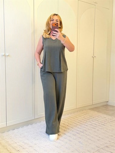 9292 Haki V Yaka Kolsuz Takım