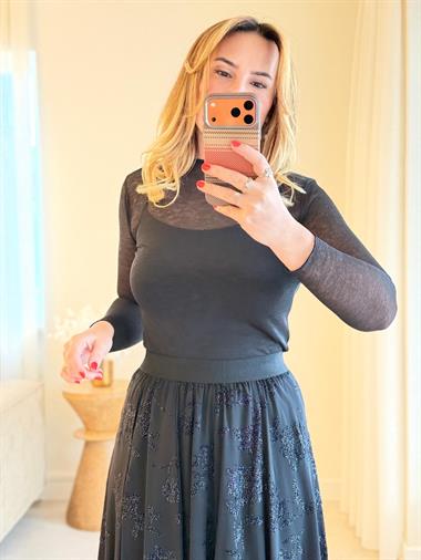 8957 Siyah Transparan Bluz