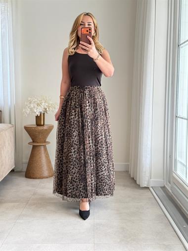 8973 Siyah Kare Yaka Atlet