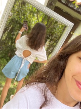 3147 Beyaz Sırt Detay T-Shirt