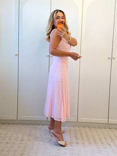 9392 Pembe Askılı Midi Dantel Elbise