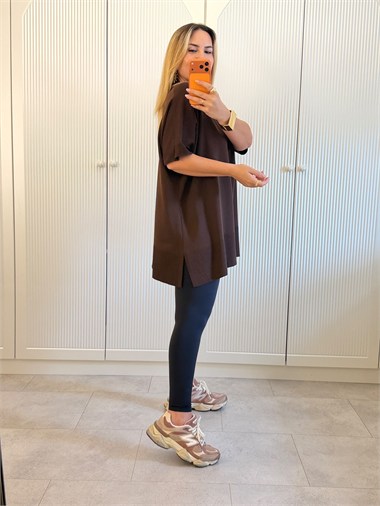 9765 Kahve Yırtmaçlı Triko