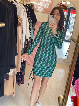 0048 Yeşil Yandan Büzgülü Elbise