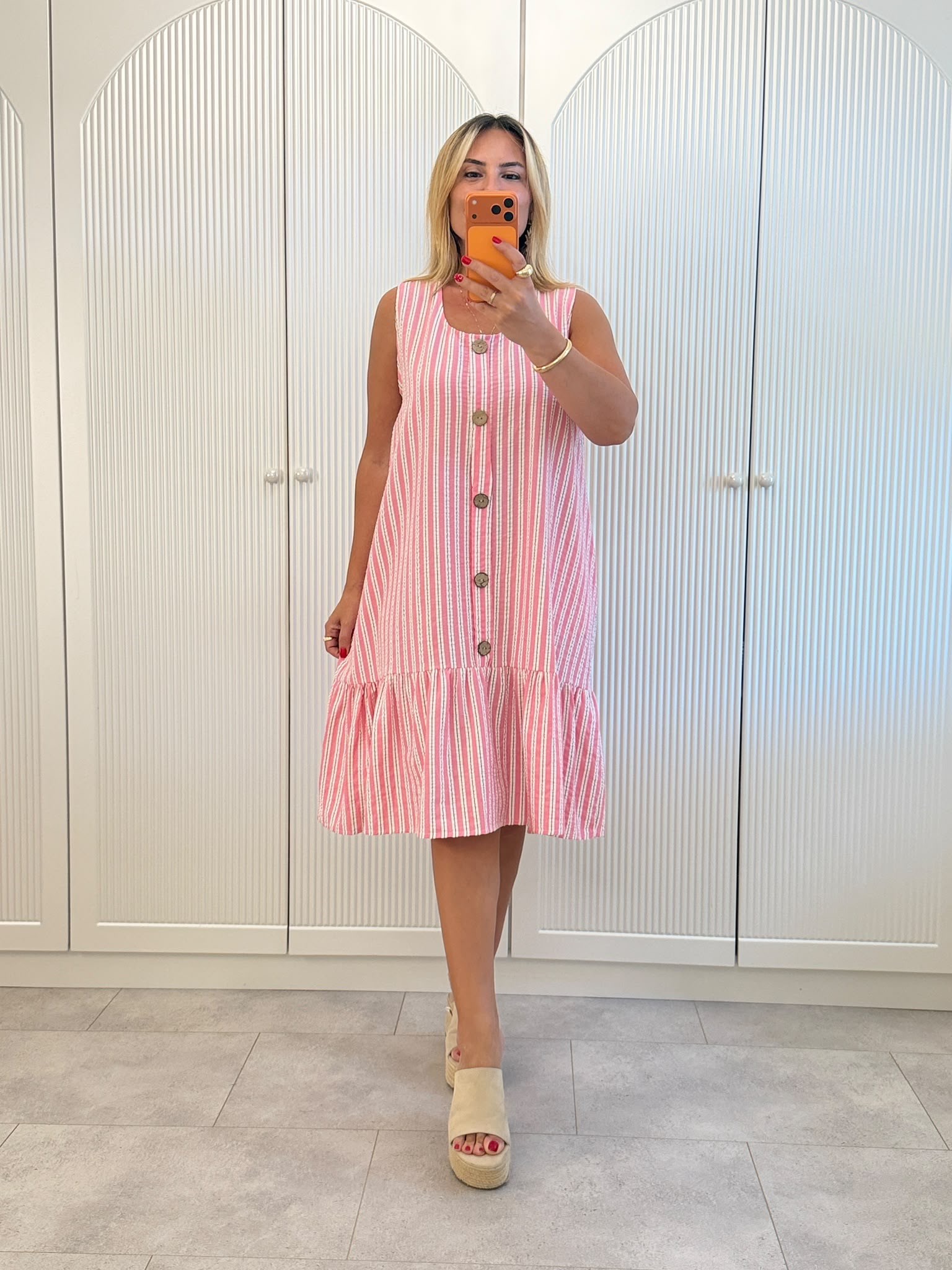 9646 Pembe Çizgili Ahşap Düğme Elbise
