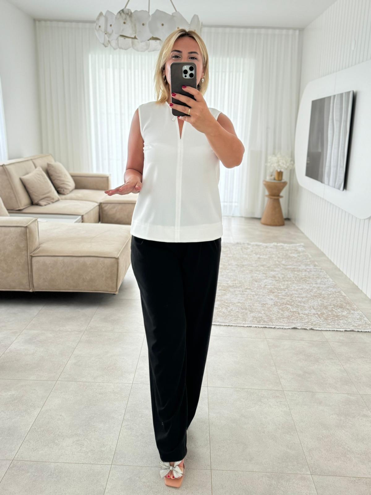 6668 Broş Aksesuar Beyaz Bluz