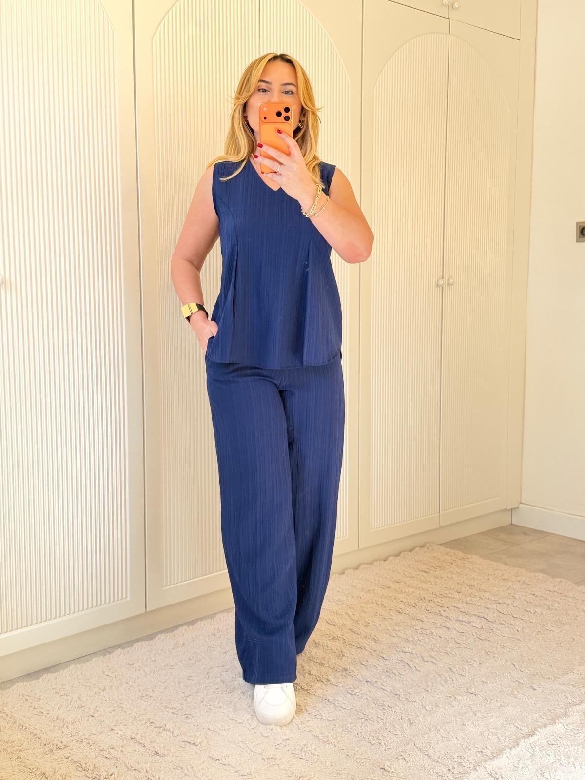 9265 Lacivert V Yaka Kolsuz Takım