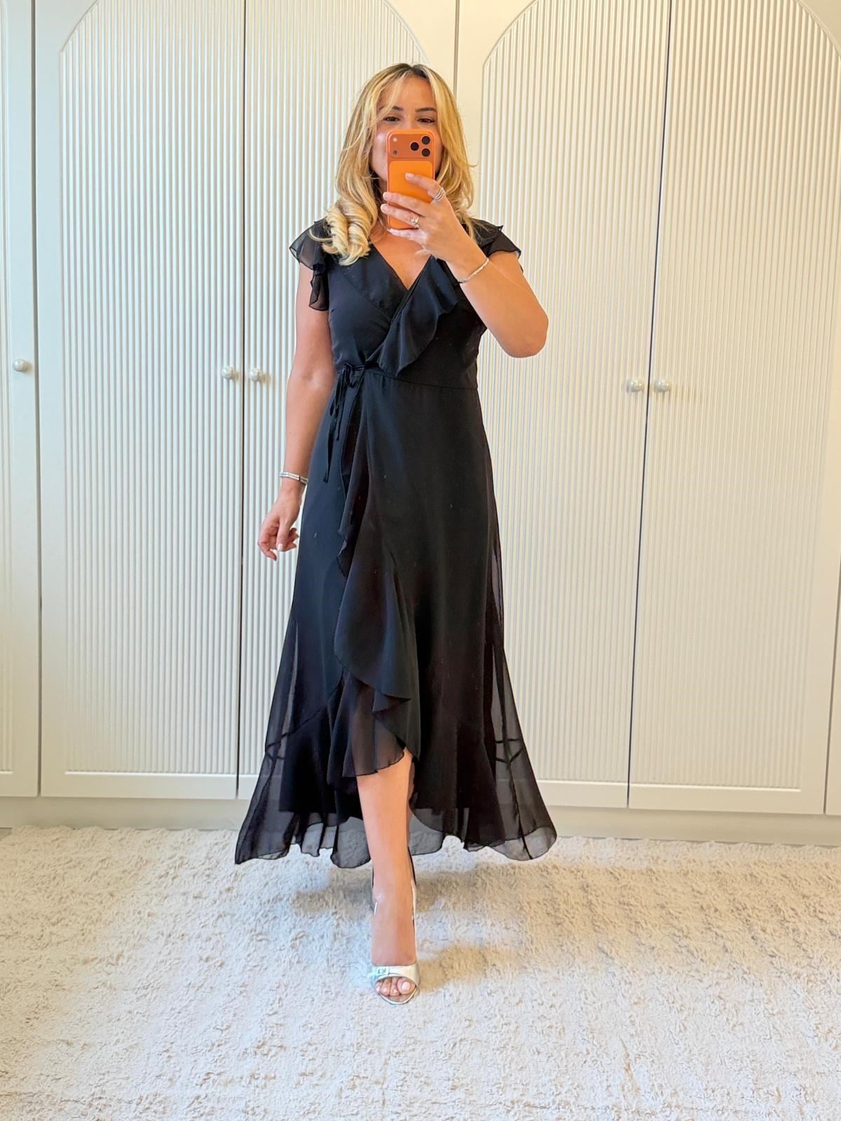 9416 Siyah Premium Kruvaze Volanlı Sifon Elbise