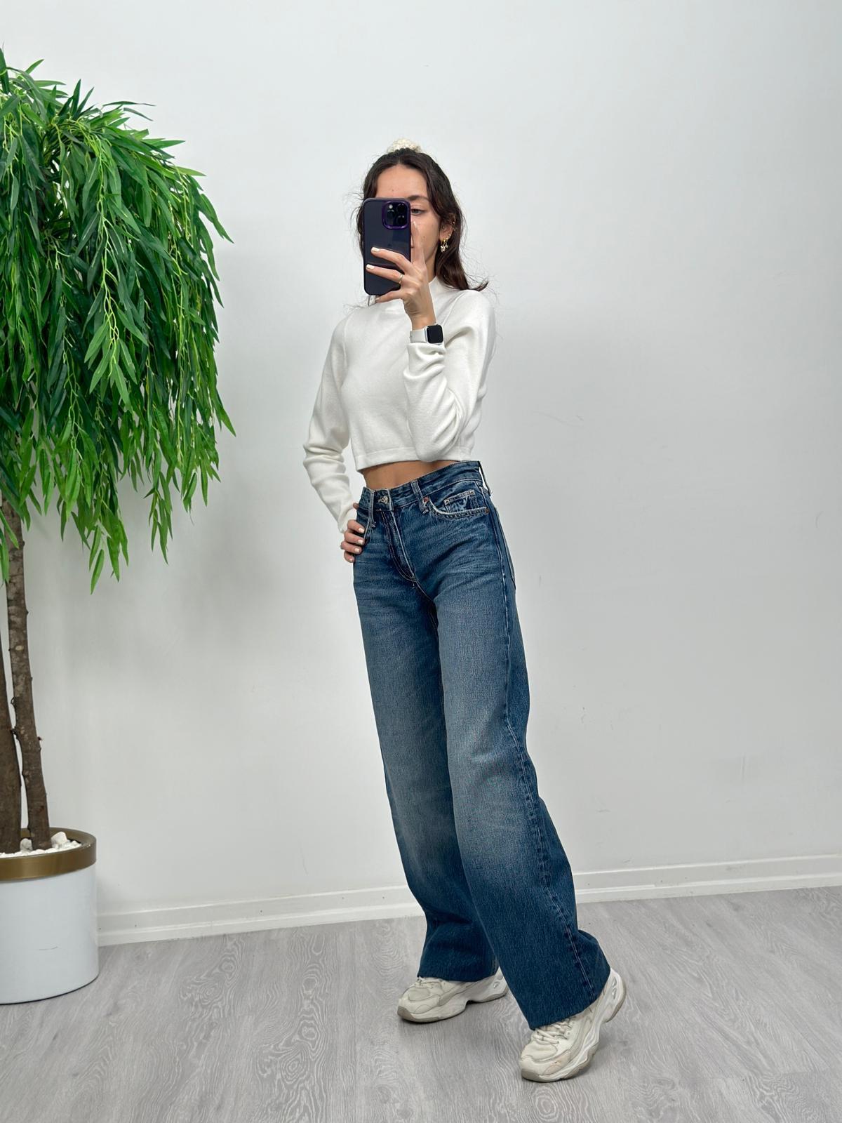 3410 Beyaz Crop Triko