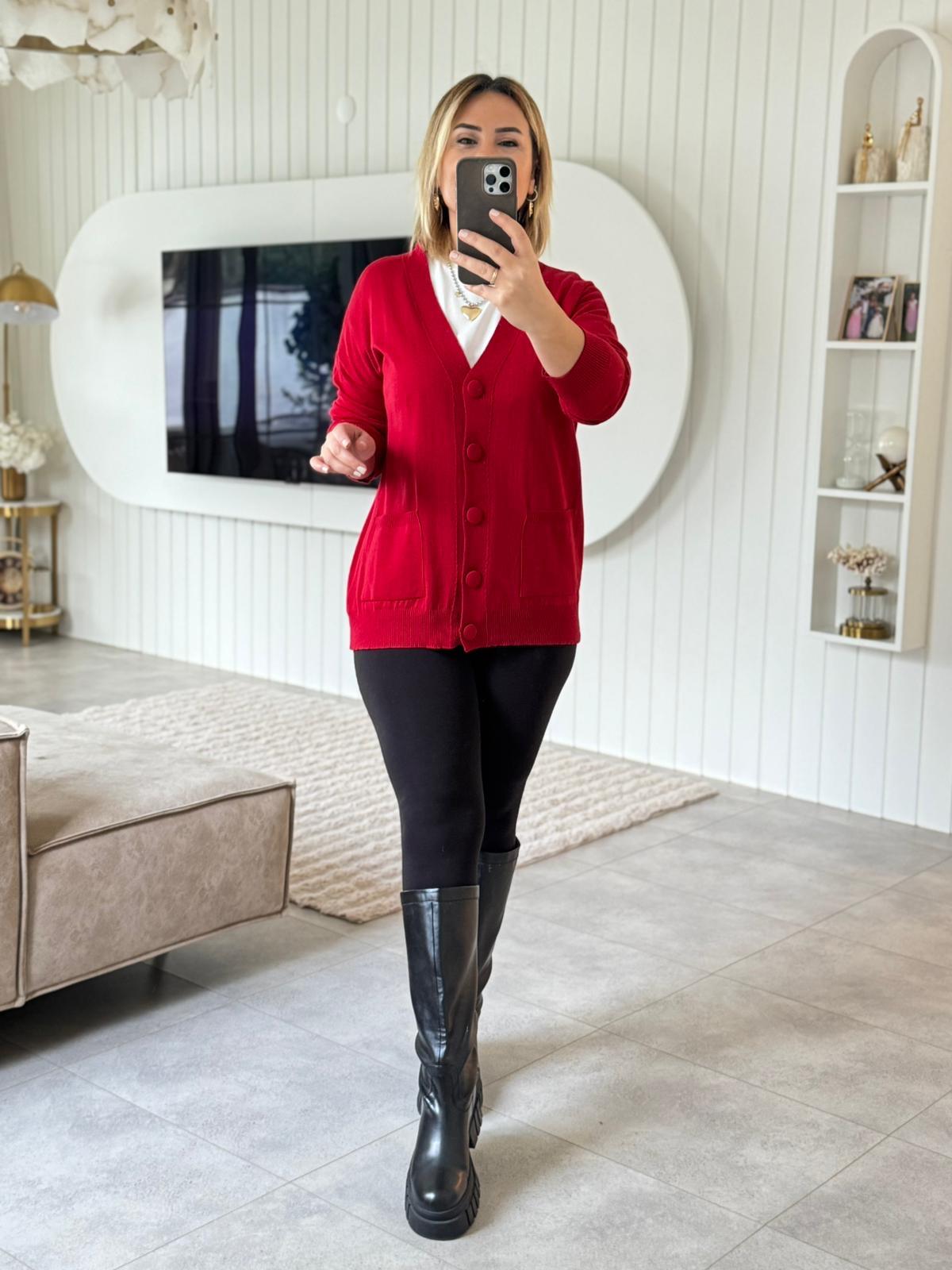 7203 Kırmızı Düğmeli Pamuk Hırka