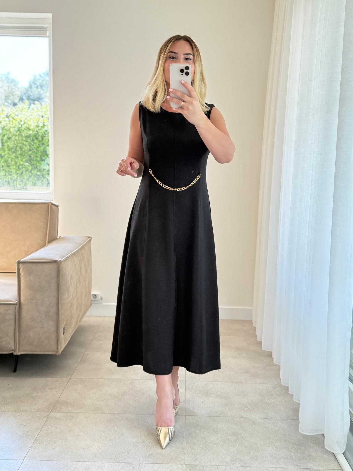 7882 Zincir Detaylı Siyah Elbise