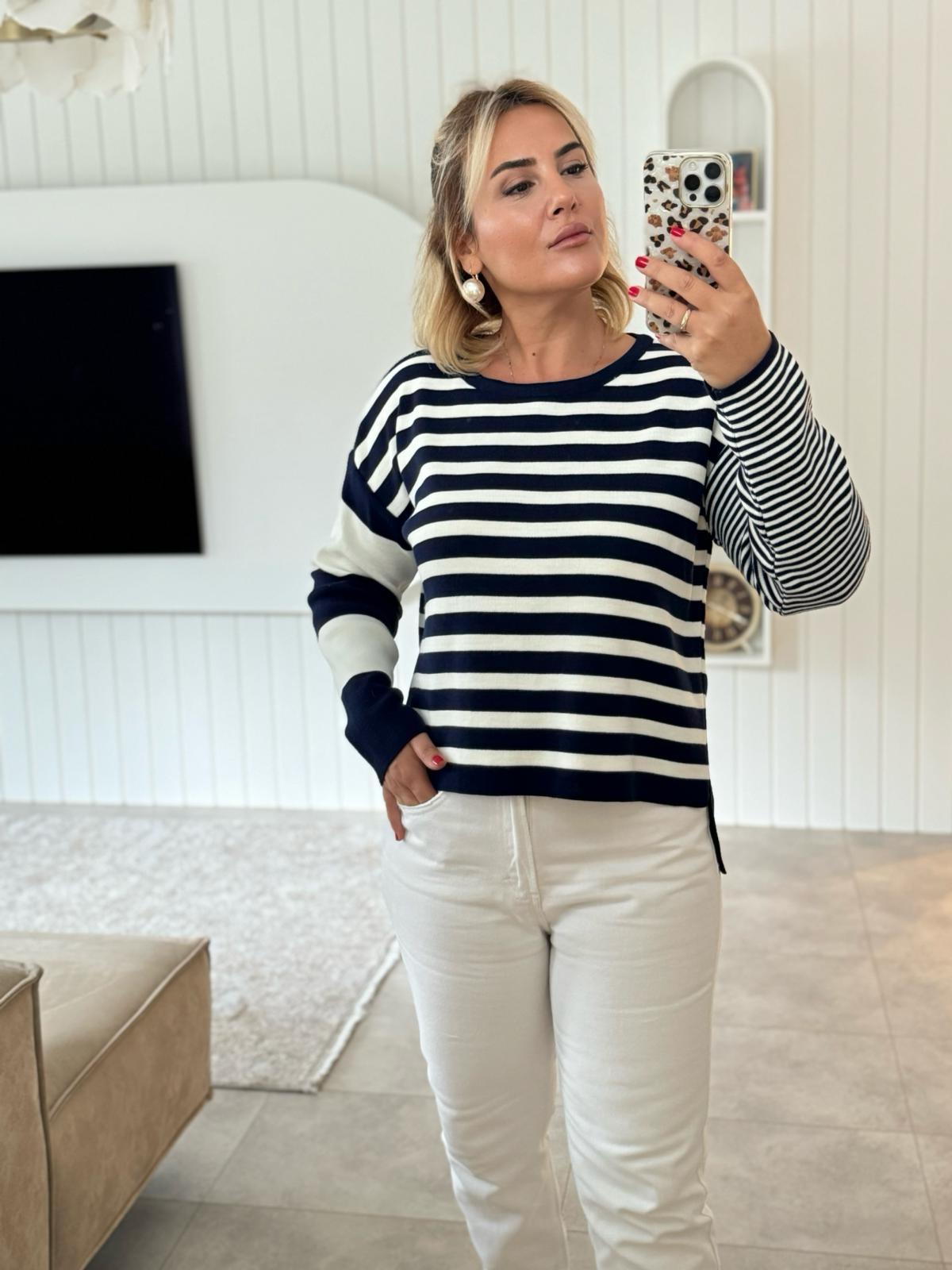 6853 Lacivert Çizgili Triko