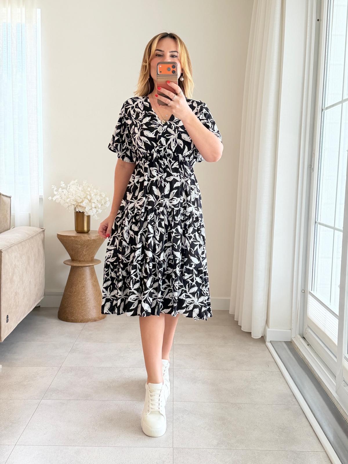 8950 Siyah Beyaz Kruvaze Yaka Elbise