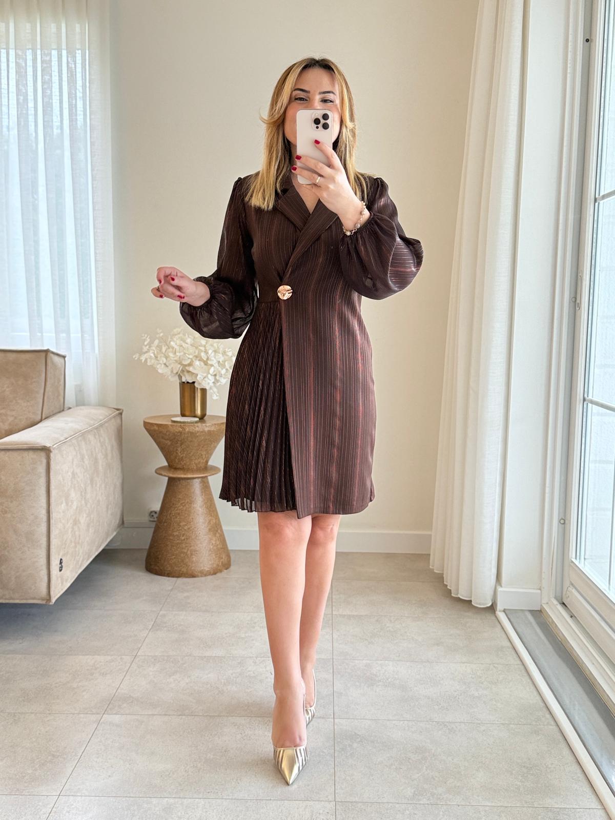 8867 Kahve Çizgi Varaklı Double Elbise