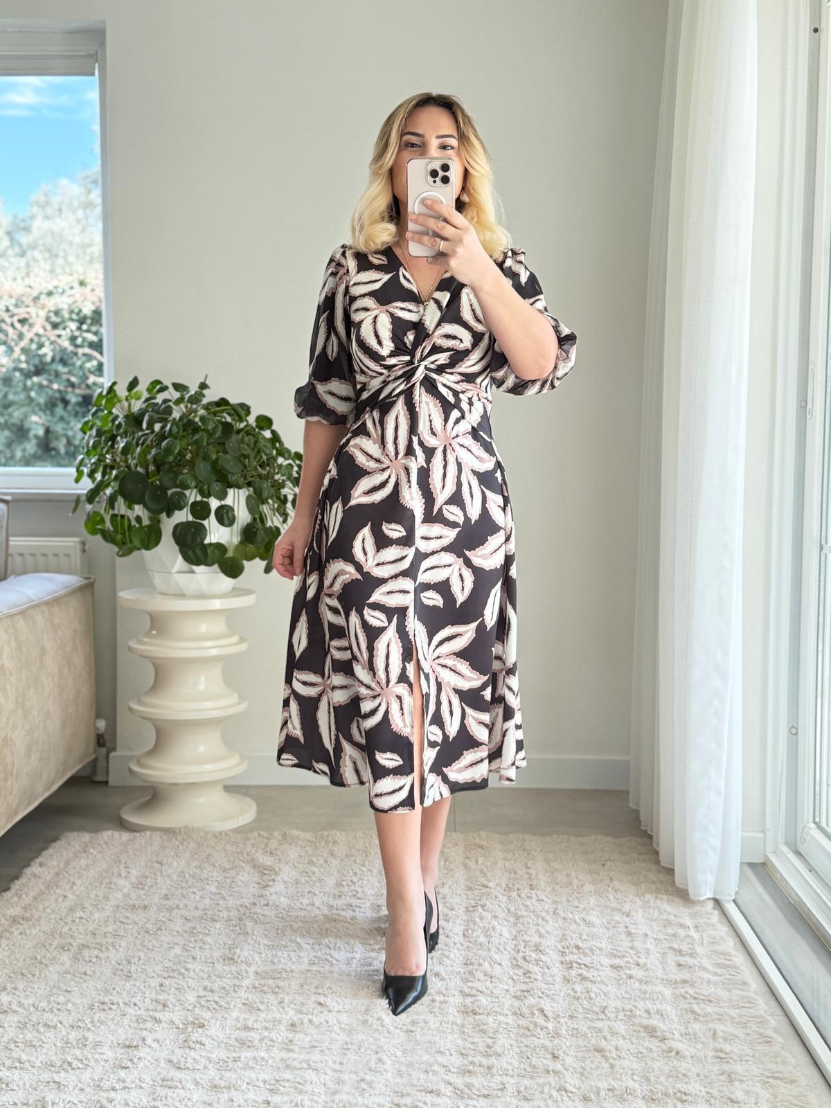 6757 Kahve Saten Yırtmaç Midi Elbise