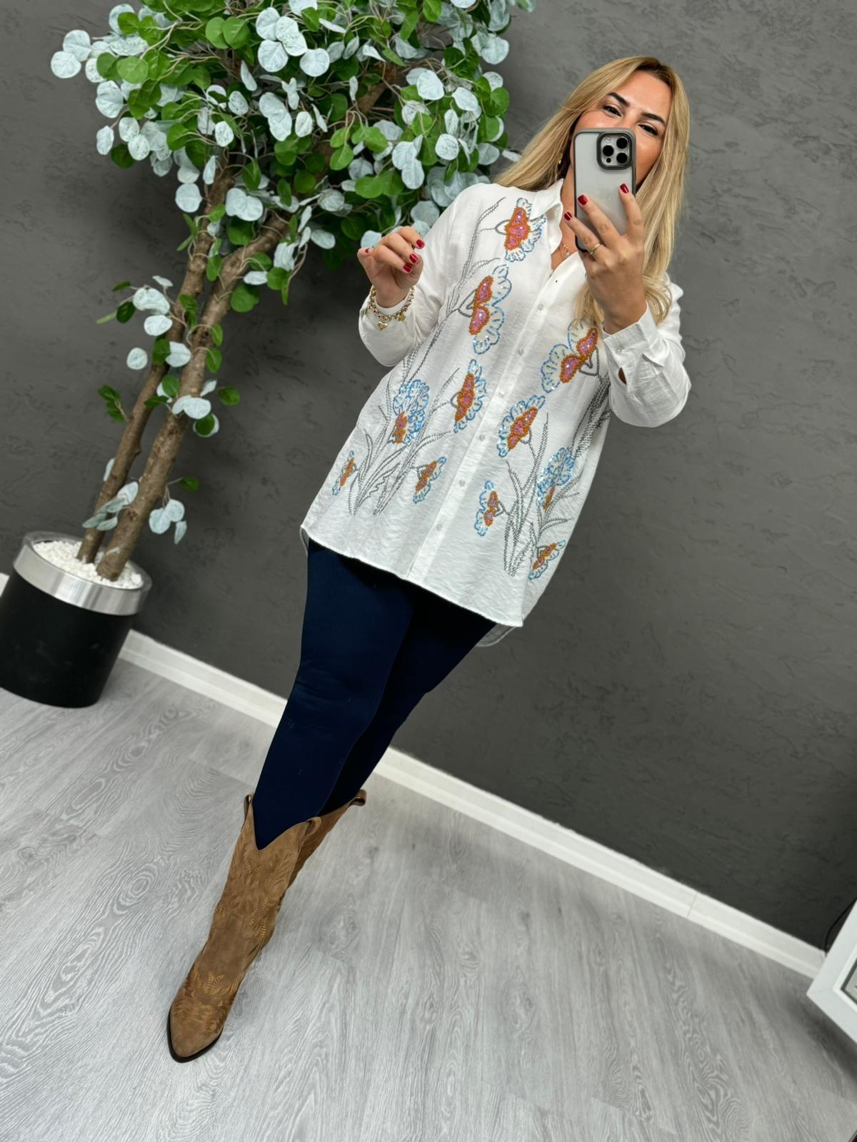5555 Nakış Payet İşleme Ekru Gömlek