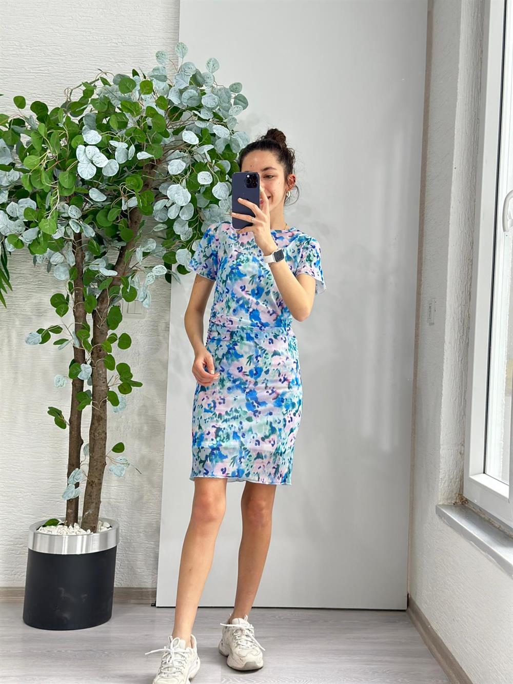 İÇİ ASTARLI ÇİÇEKLİ MAVİ ELBİSE