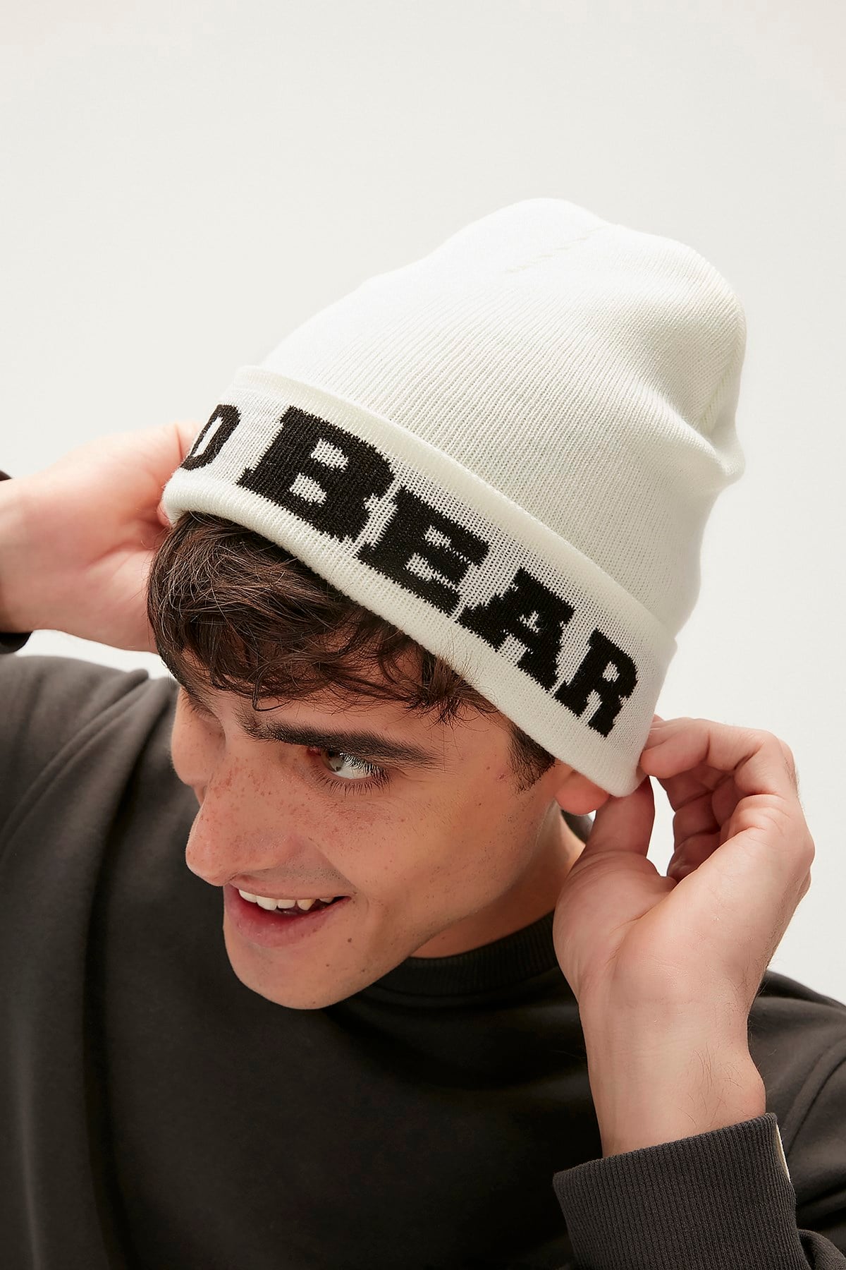 Brand Off-White Beyaz Bere