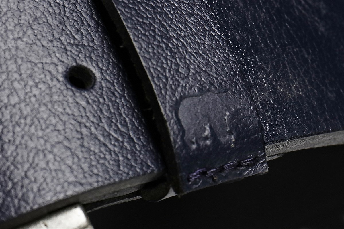 Point Leather Belt Navy Blue