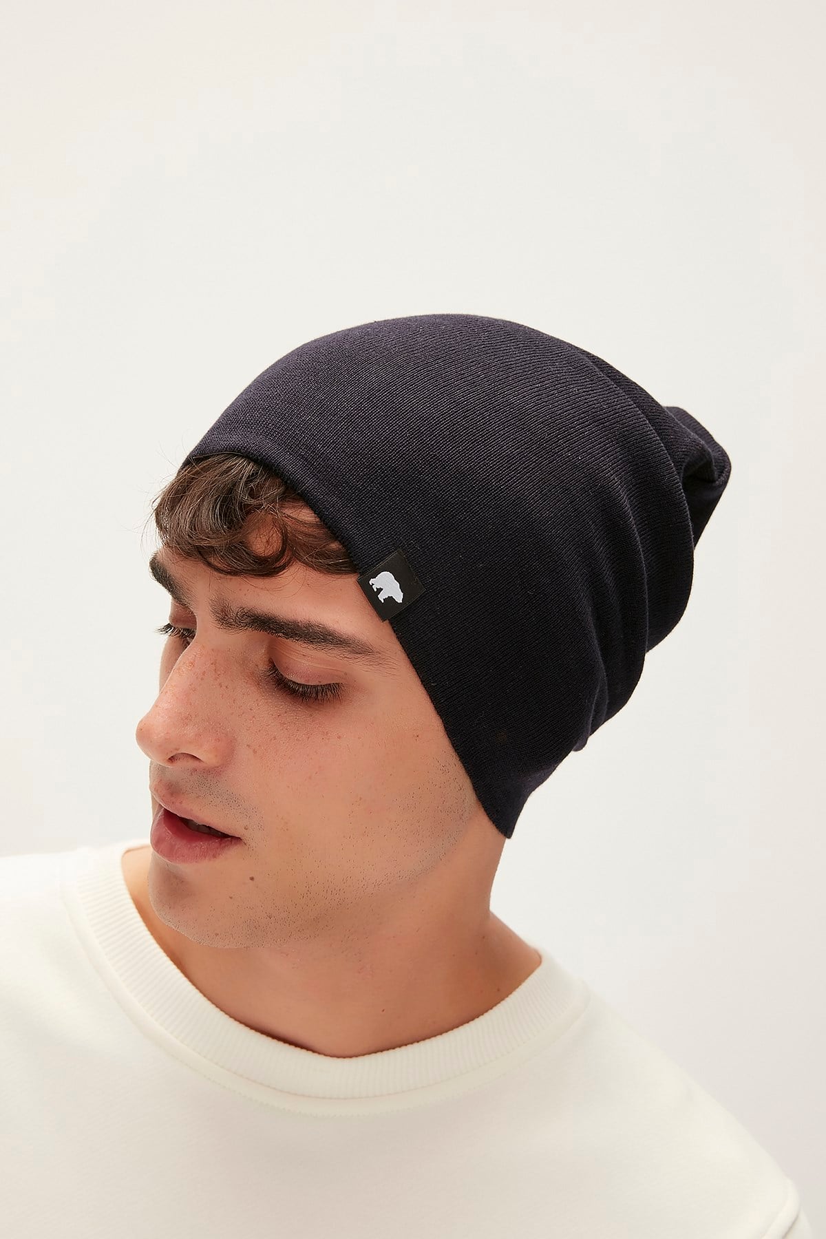 Simple II Navy Blue Beanie