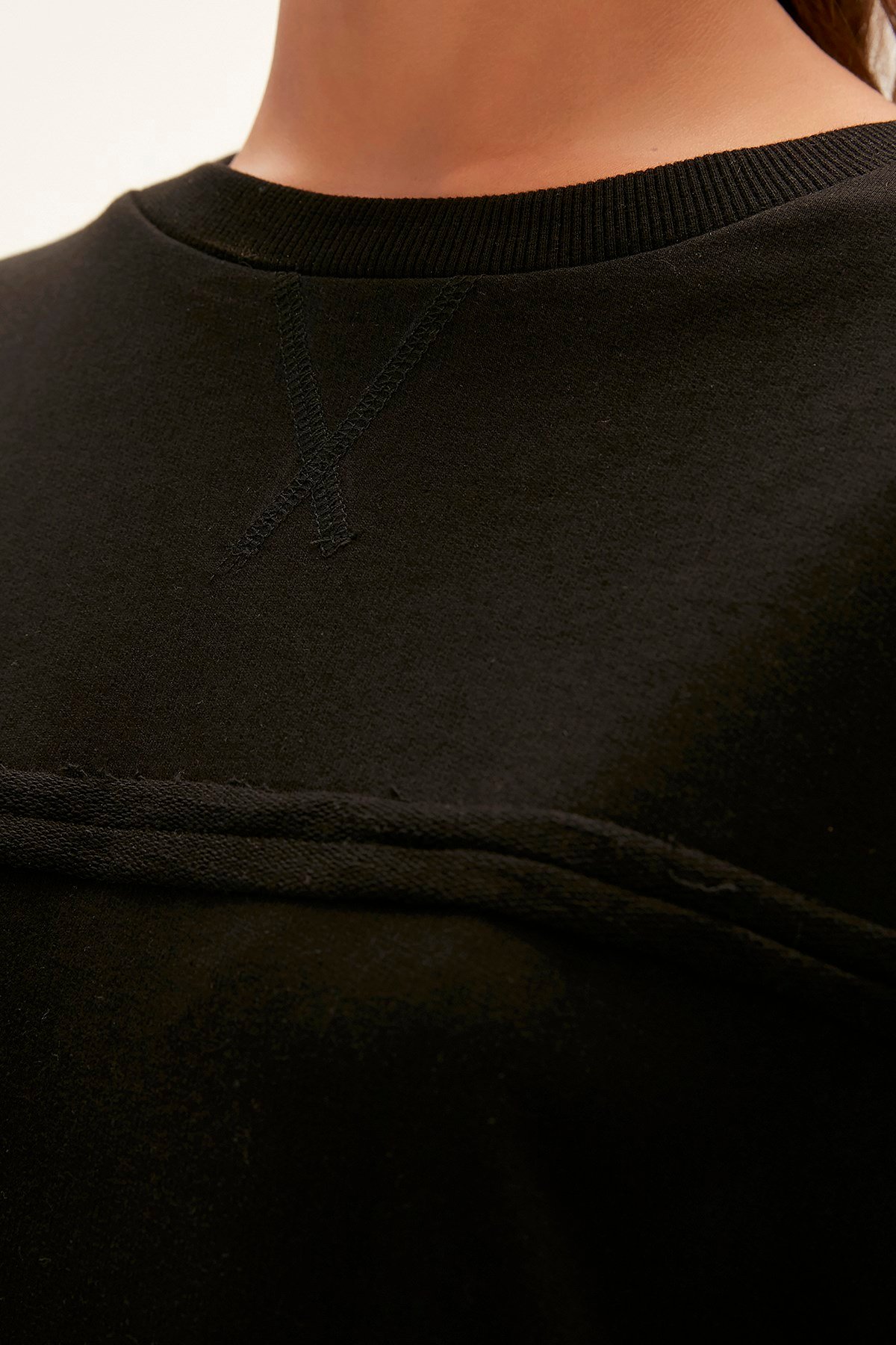 Suture Crewneck Black Womens Sweatshirt