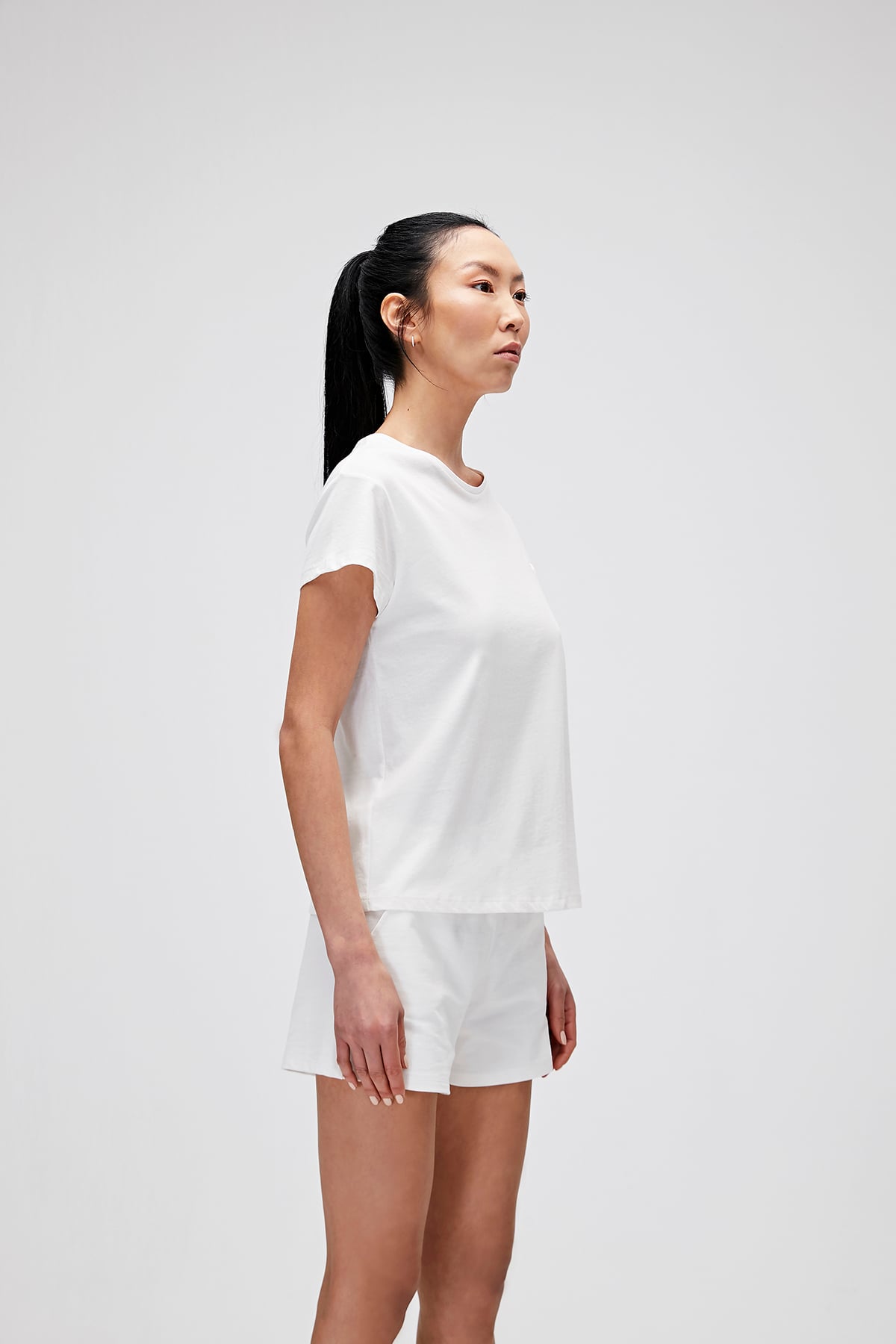 Violet O-Neck T-Shirt Off-White Beyaz Basic Kadın Tişört