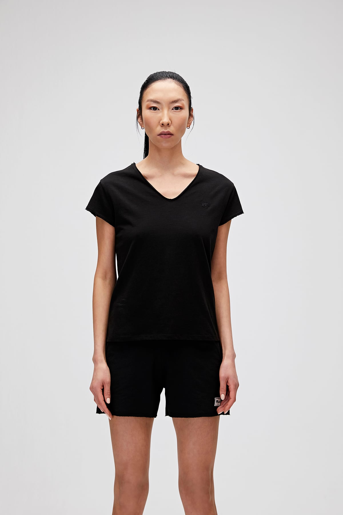 Violet V-Neck T-Shirt Siyah Basic Kadın Tişört