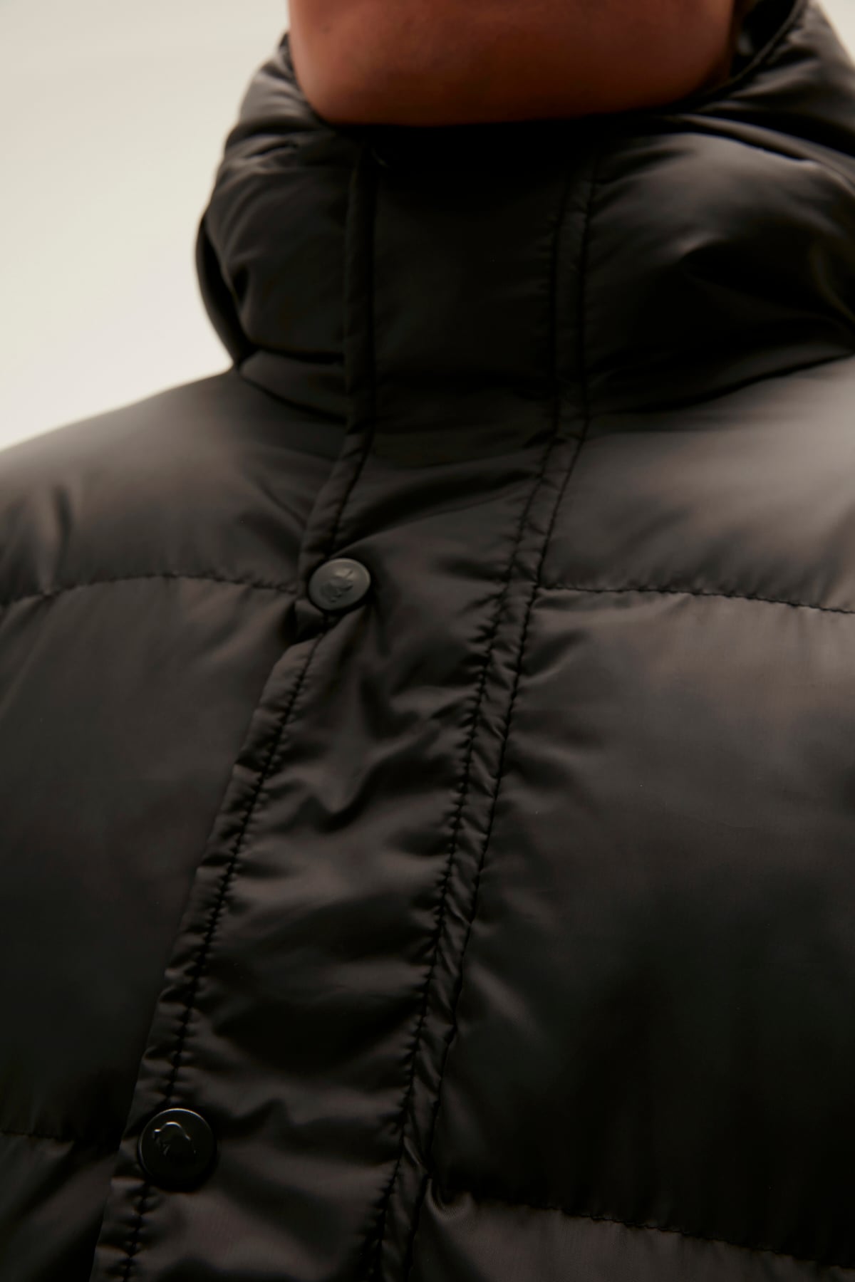 Goose Tail Balck Mens Puffer Long Coat