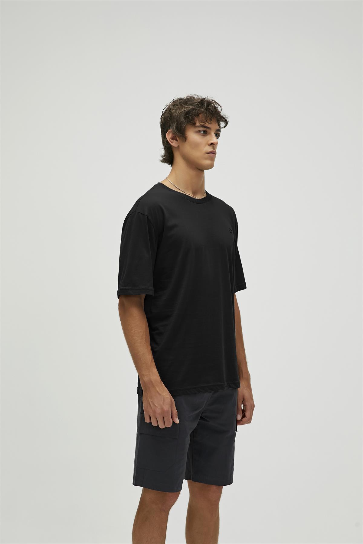 Liber Oversize Black Basic Mens T-Shirt