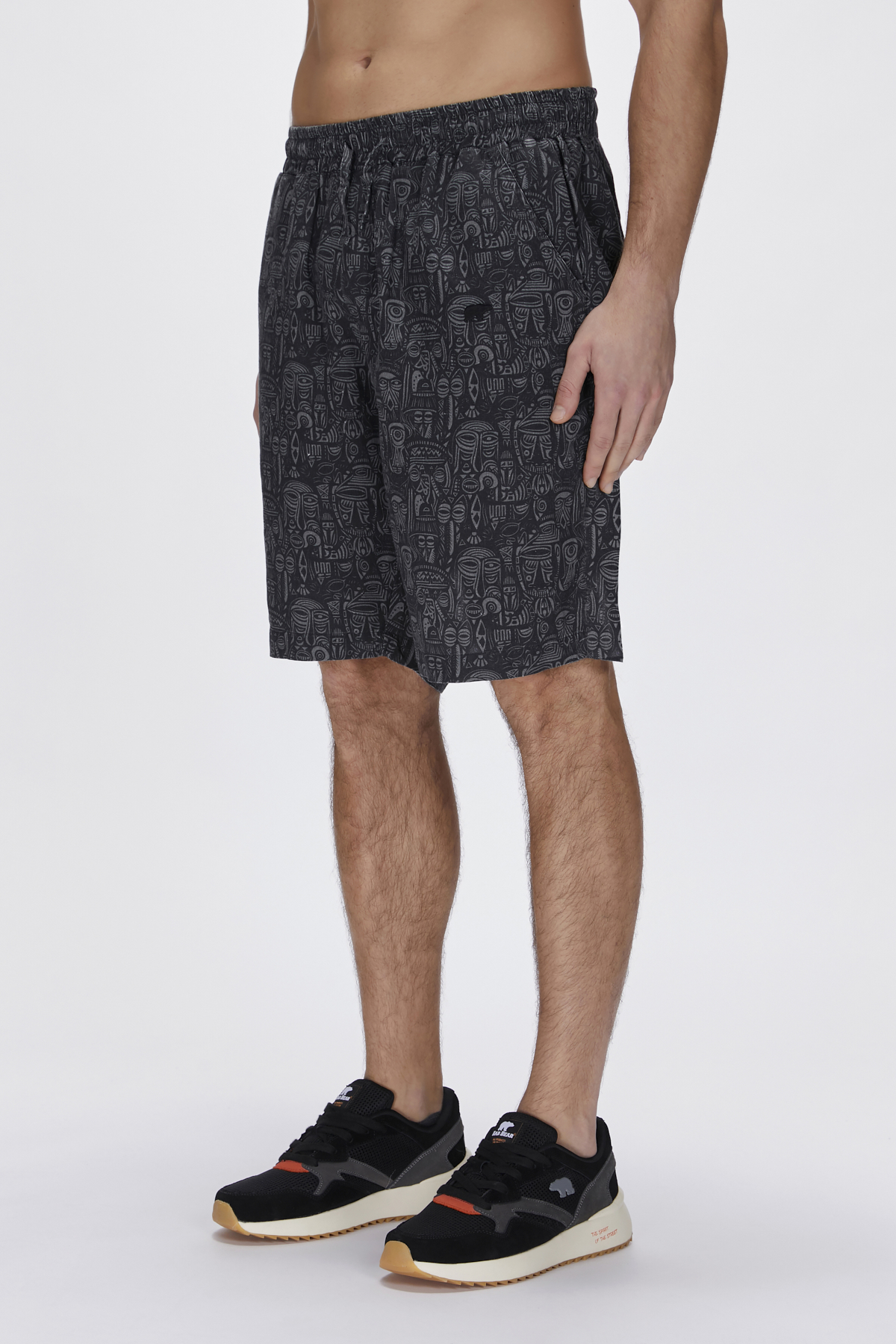 Merle Siyah Baskılı Erkek Şort