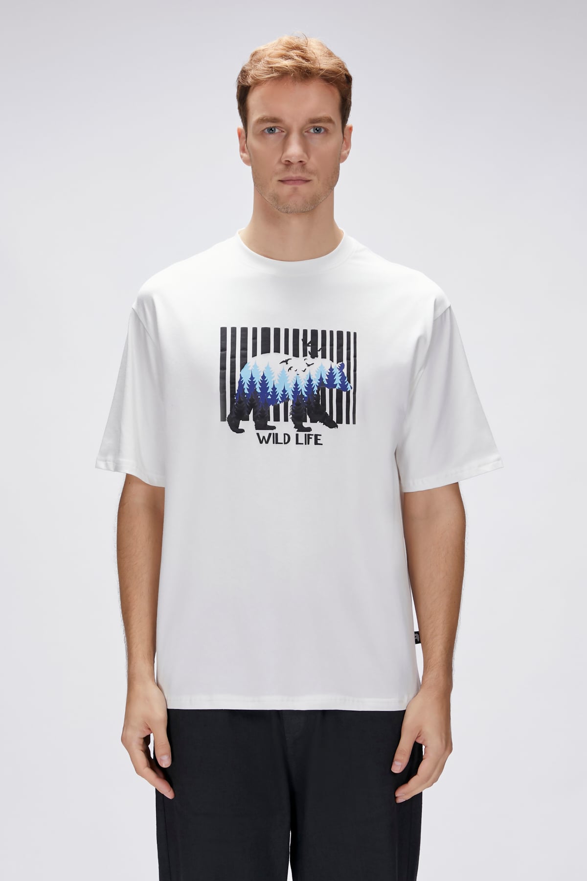 Reid Off-White Mens Oversize T-Shirt