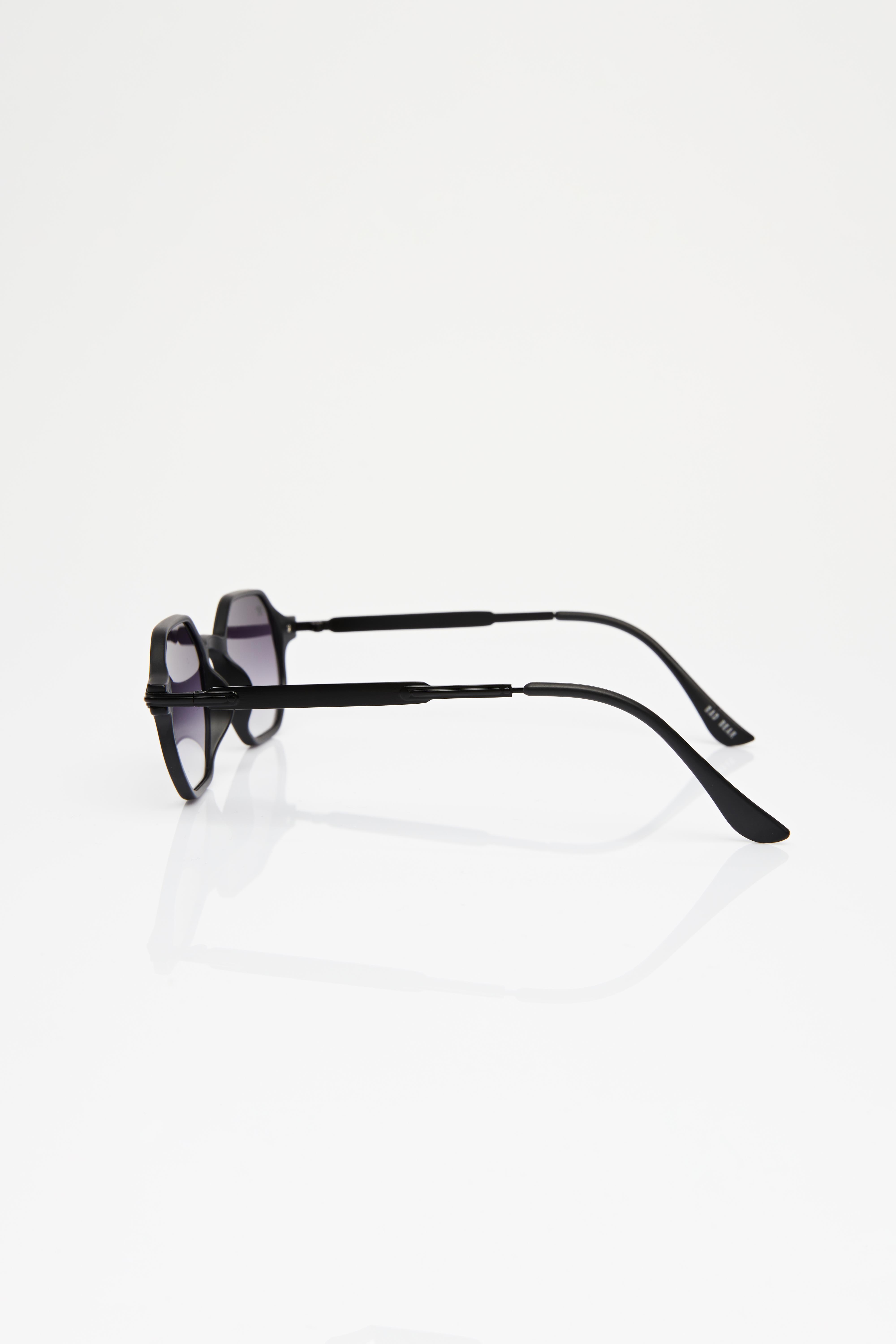 Rodney Unisex Black Sunglasses