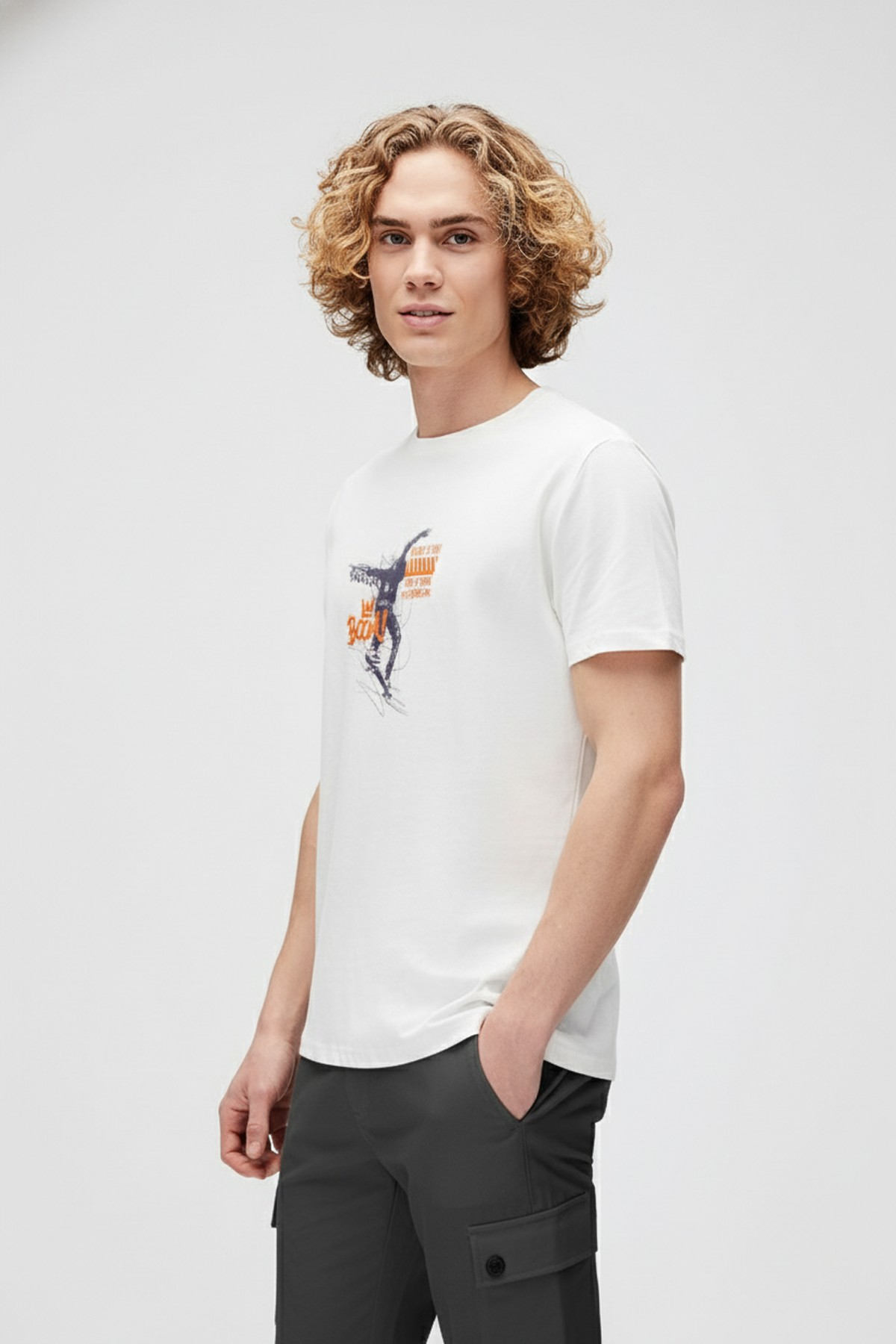 BOOM T-SHIRT PRINTED T-SHIRT BEYAZ  MAN T-SHIRT BOOM T-SHIRTBOOM T-SHIRT