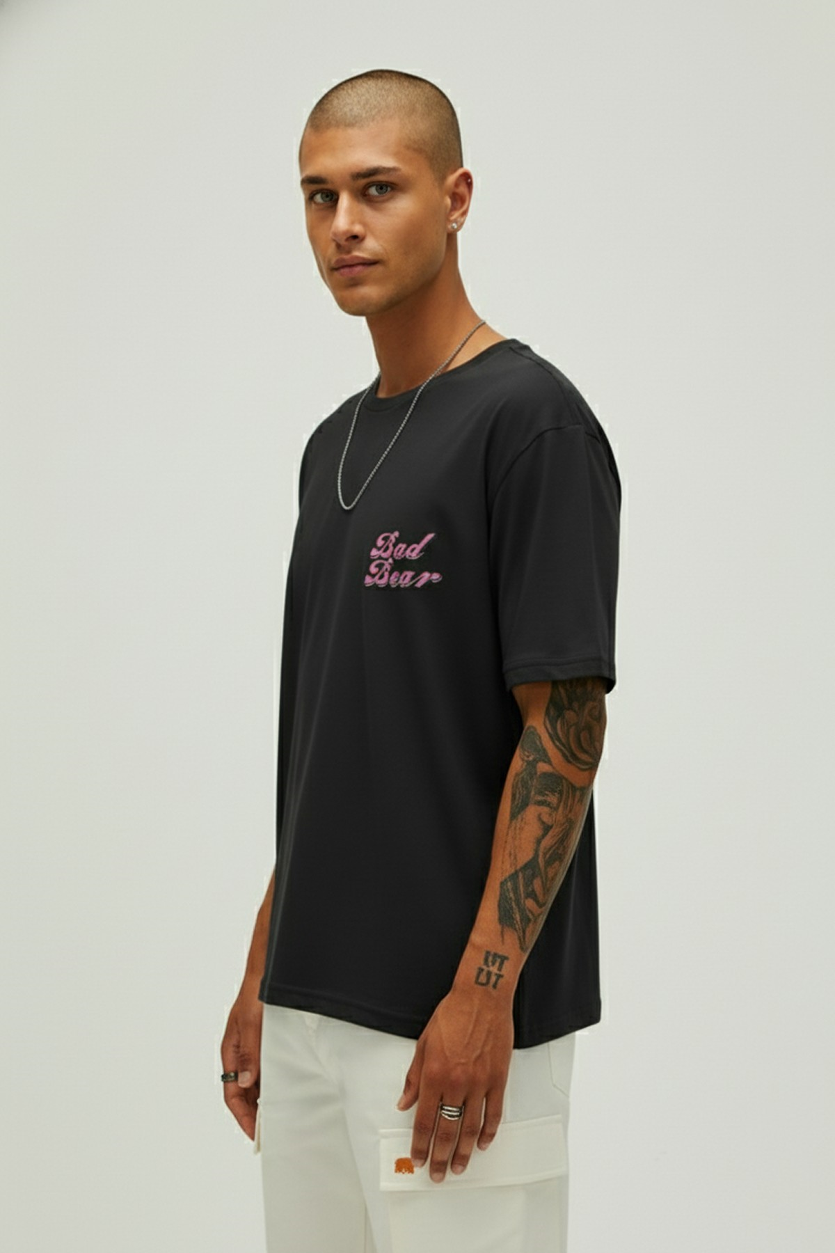 BAD PINK T-SHIRT PRINTED T-SHIRT SİYAH  MAN T-SHIRT BAD PINK T-SHIRTBAD PINK T-SHIRT