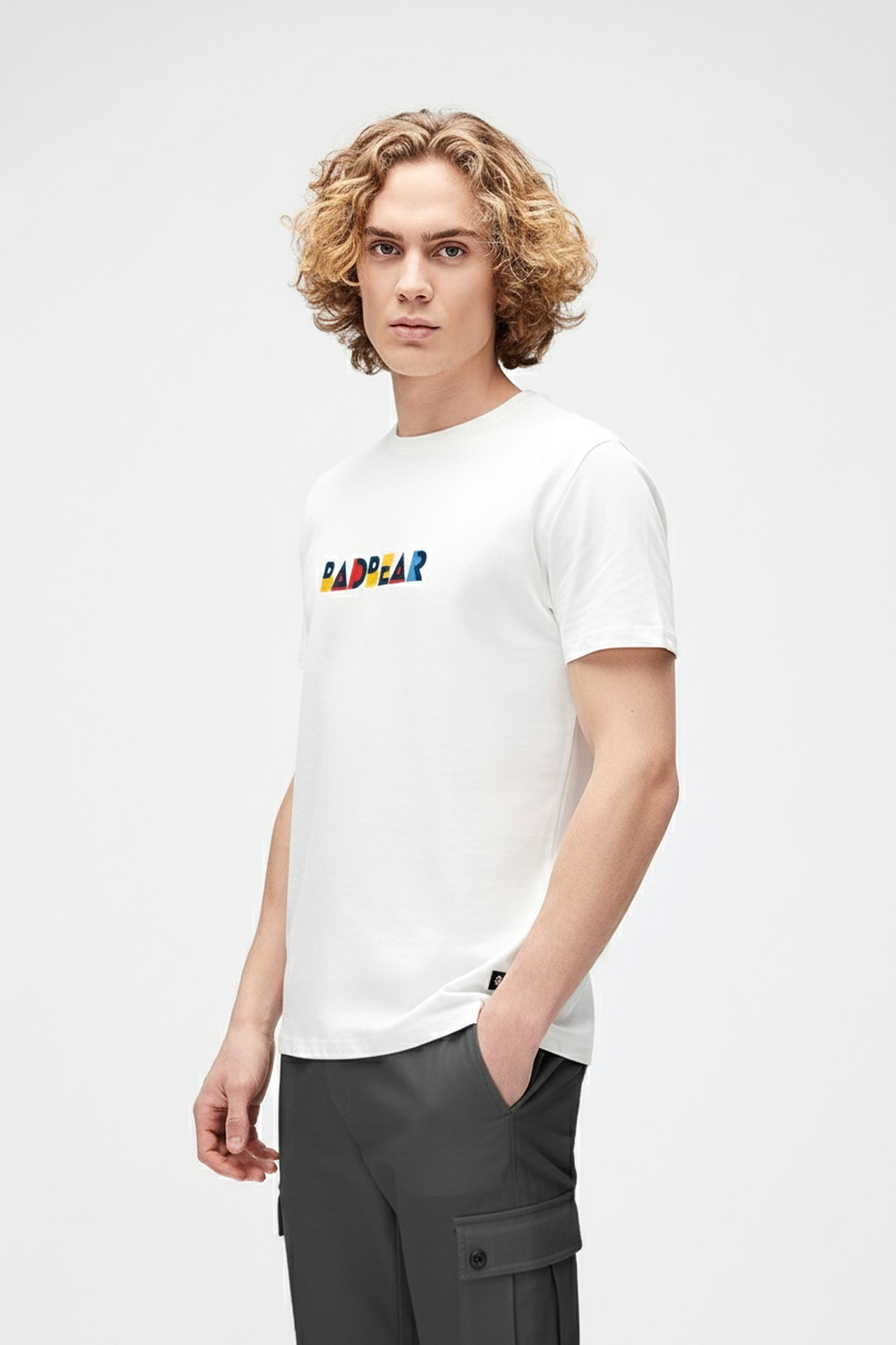 RETRO COLORS T-SHIRT PRINTED T-SHIRT BEYAZ  MAN T-SHIRT RETRO COLORS T-SHIRTRETRO COLORS T-SHIRT