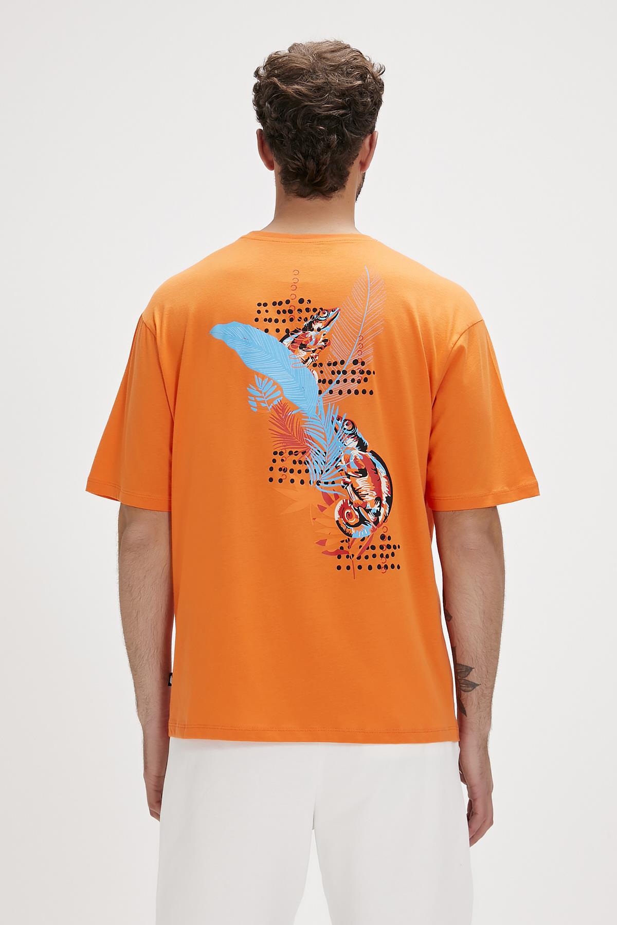 Chamelon Turuncu Baskılı Erkek Oversize Tişört