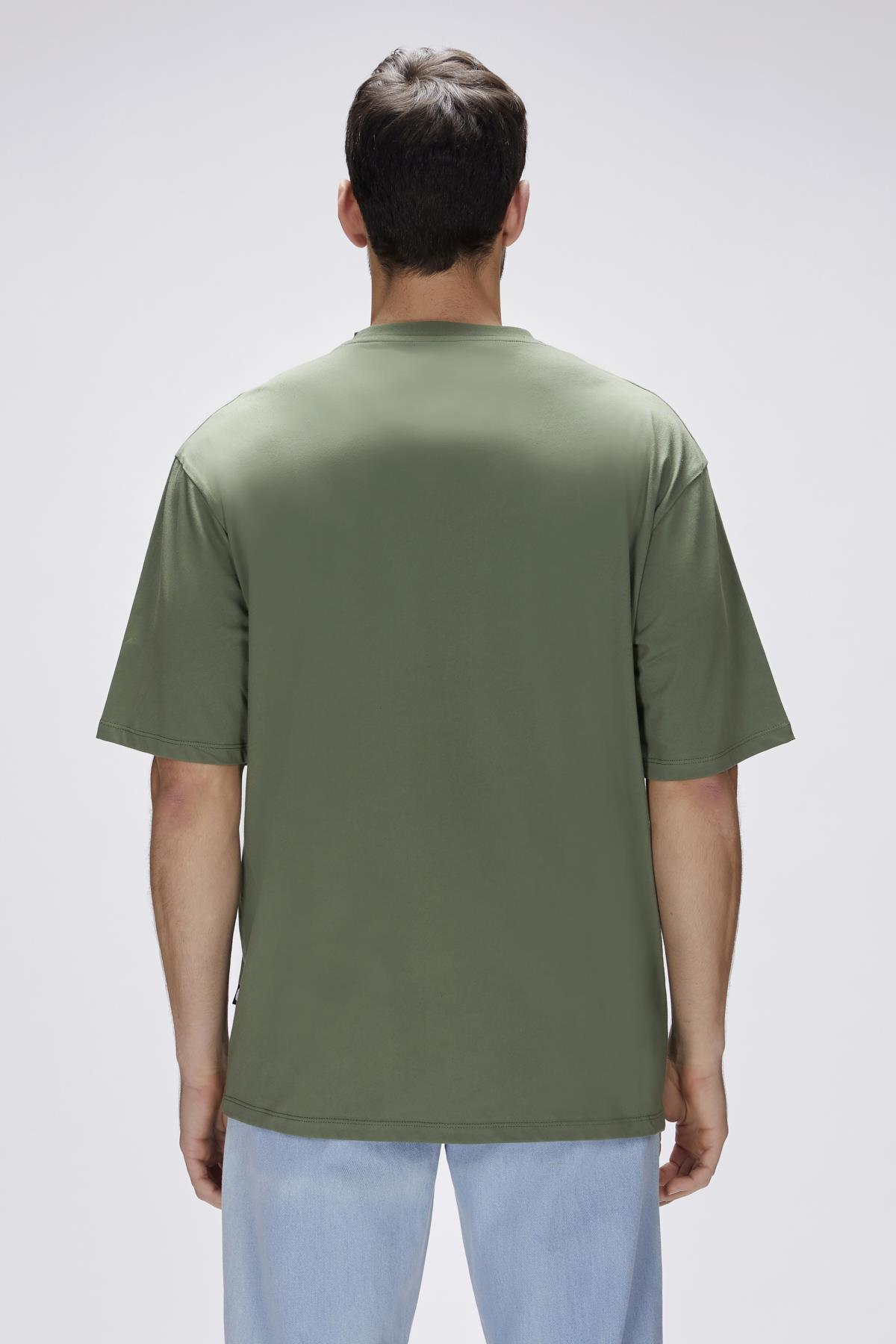 Damon Thyme Mens Oversize T-Shirt