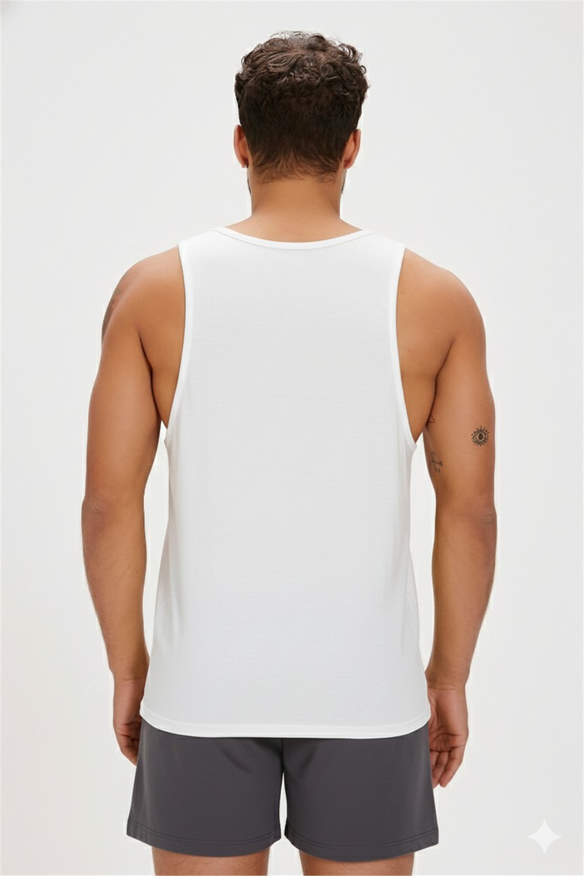 Cefalu Beyaz Erkek Atlet