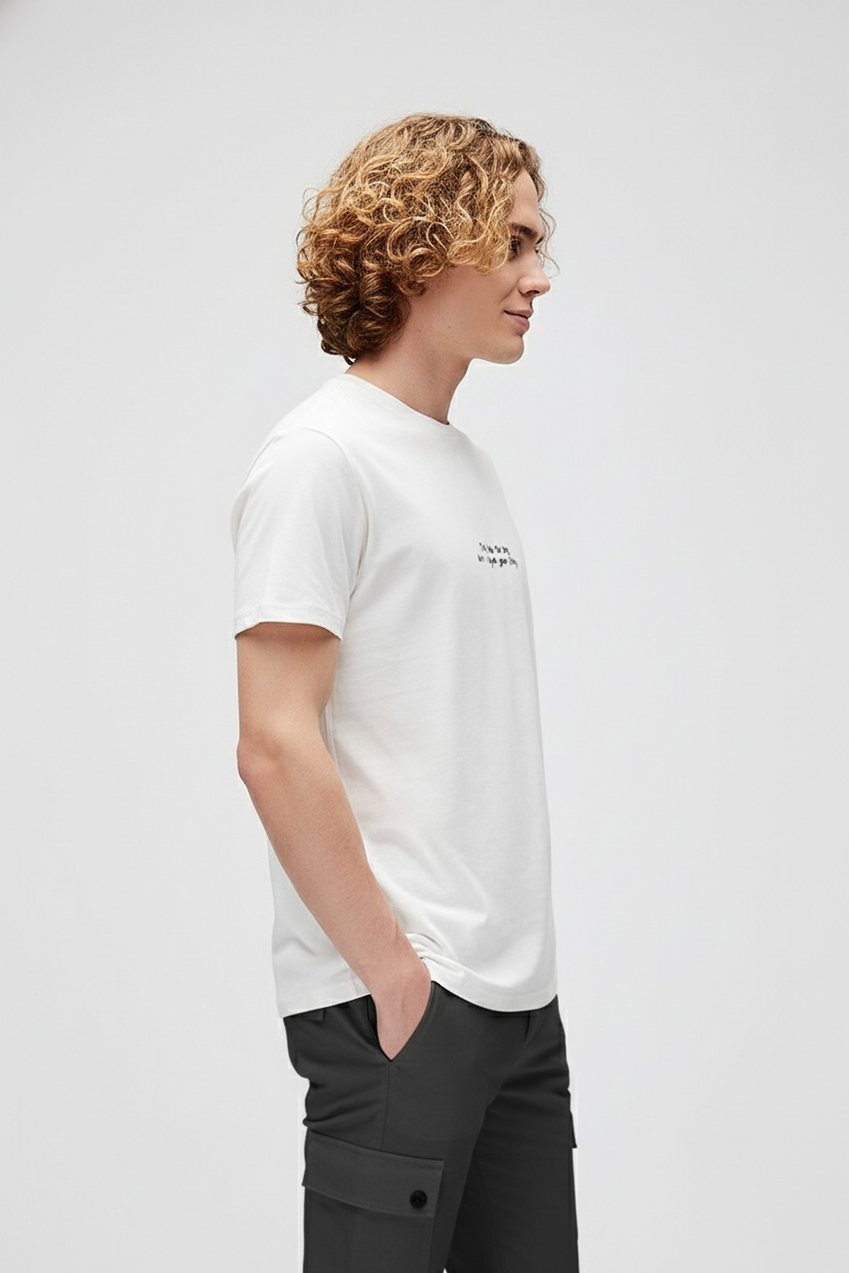 TOO SHY T-SHIRT PRINTED T-SHIRT BEYAZ  MAN T-SHIRT TOO SHY T-SHIRTTOO SHY T-SHIRT